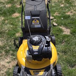 Dewalt Self-propelled Lawn Mower 