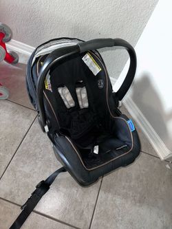 Infant car seat