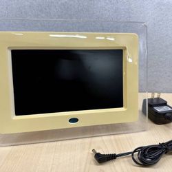 7 Inch Digital Picture Frame with Memory Card