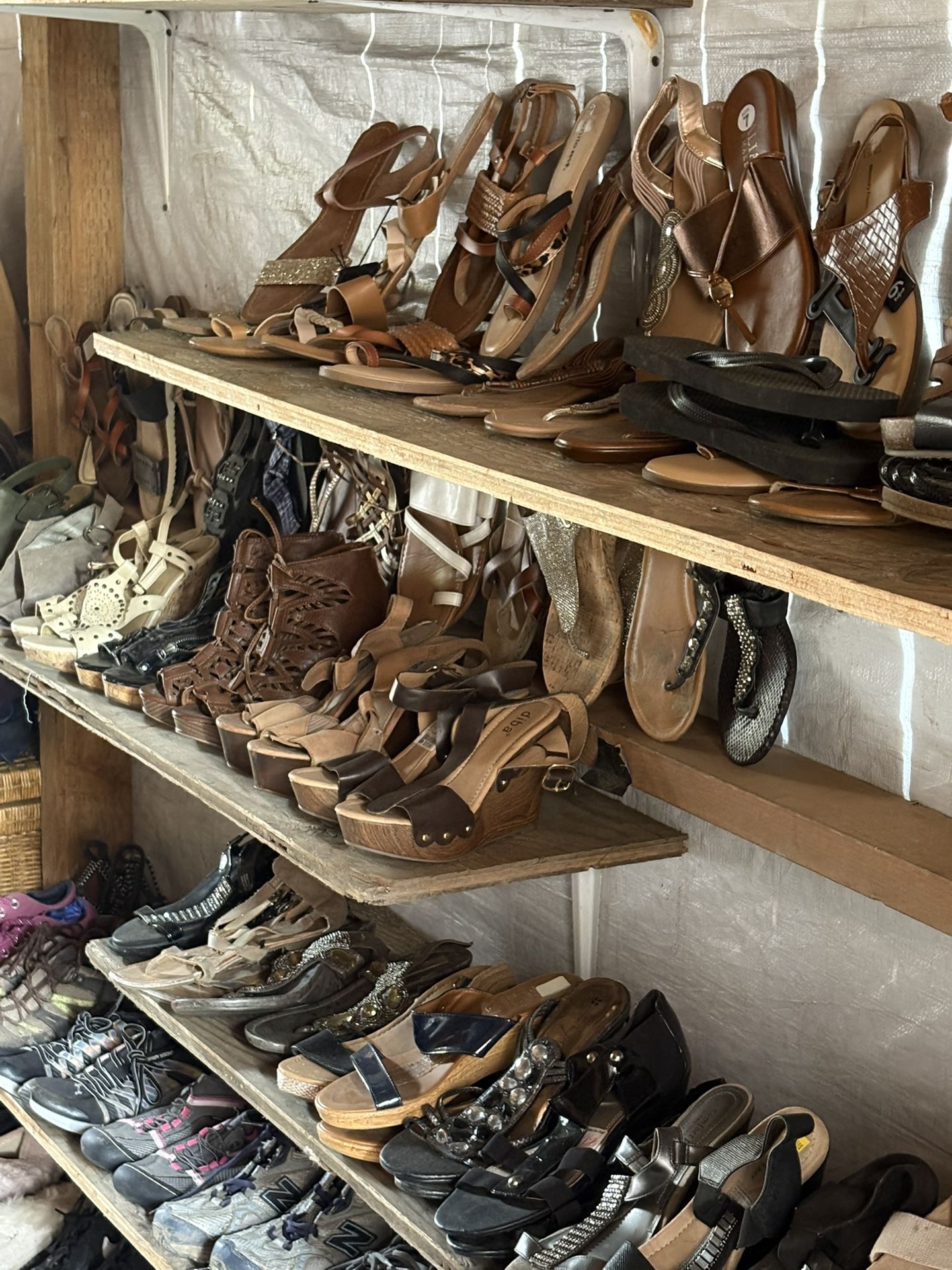 HUGE CLOTHING, SHOE & YARD PLANT SALE Starts May 18thNoon-6 Pm. Appt OnlyHUGE CLOTHING & SHOE & ACCESSORY SALE. AND OVER 100 Yard Plants!
