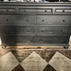 Large Solid wood dresser - Eastern And 215