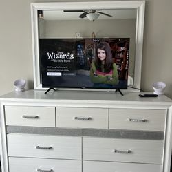 Dresser + Mirror