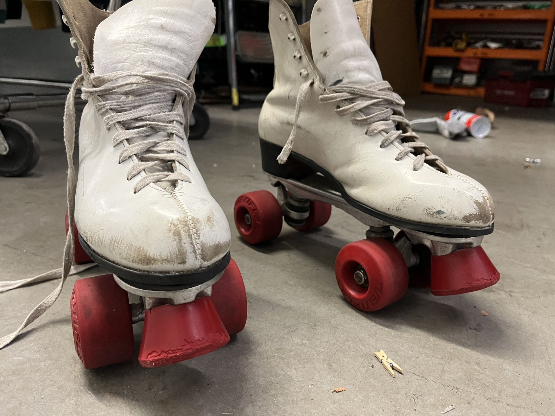 Men’s Size 10 Vintage Roller Skates 