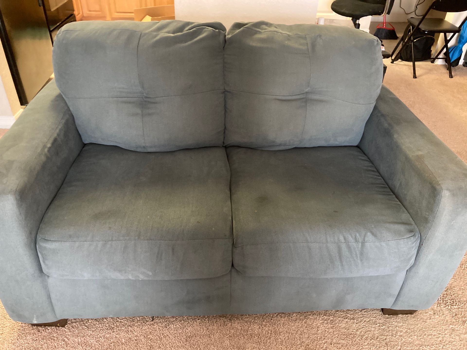 Free furniture pick up only for Sale in Orlando, FL OfferUp