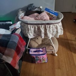Girl Bassinet 