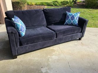 Gorgeous couch $140 today only