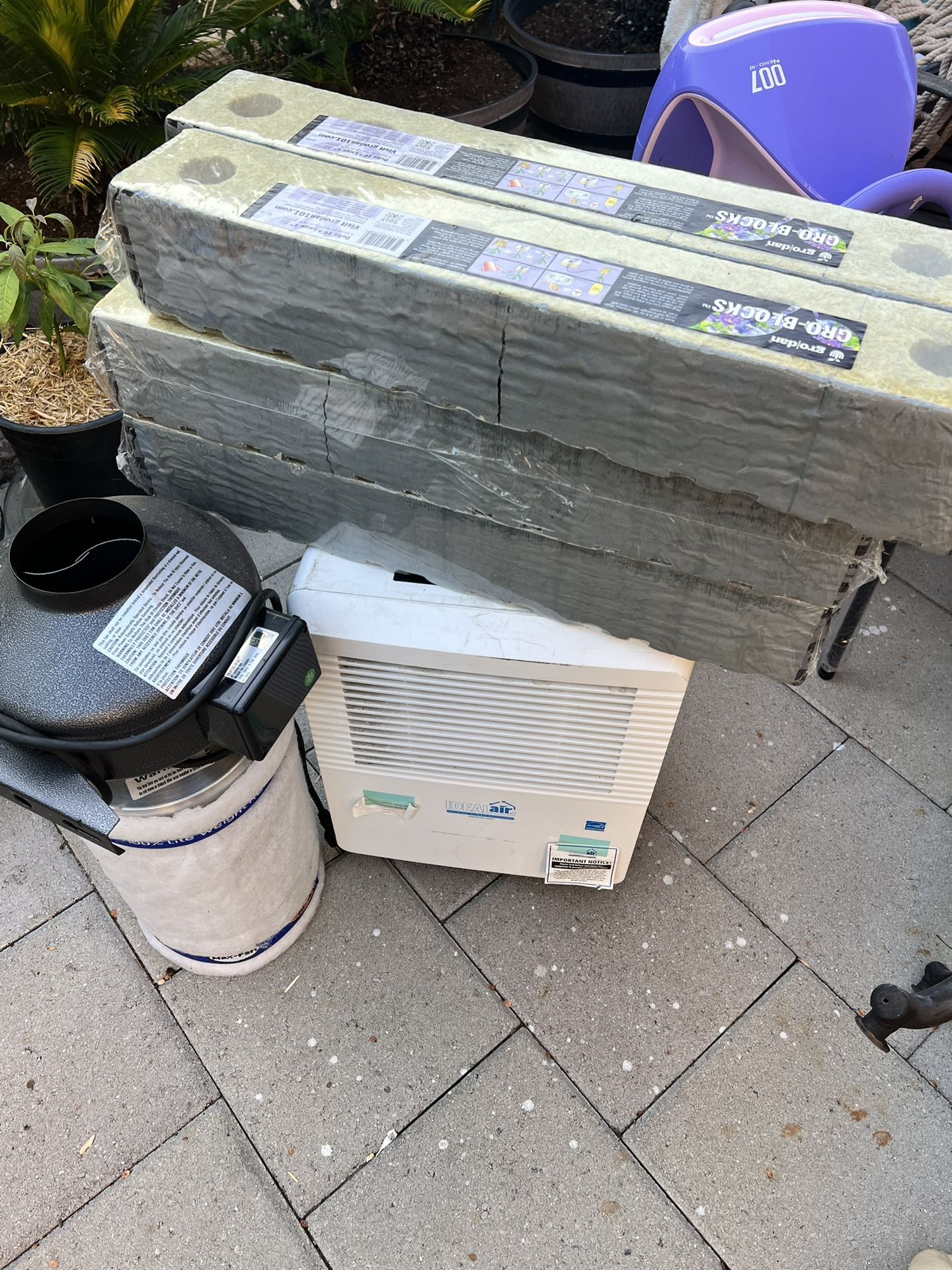 Hydroponic Grow Supplies