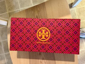 Tory Burch Red Flats Size 7 Used 95$