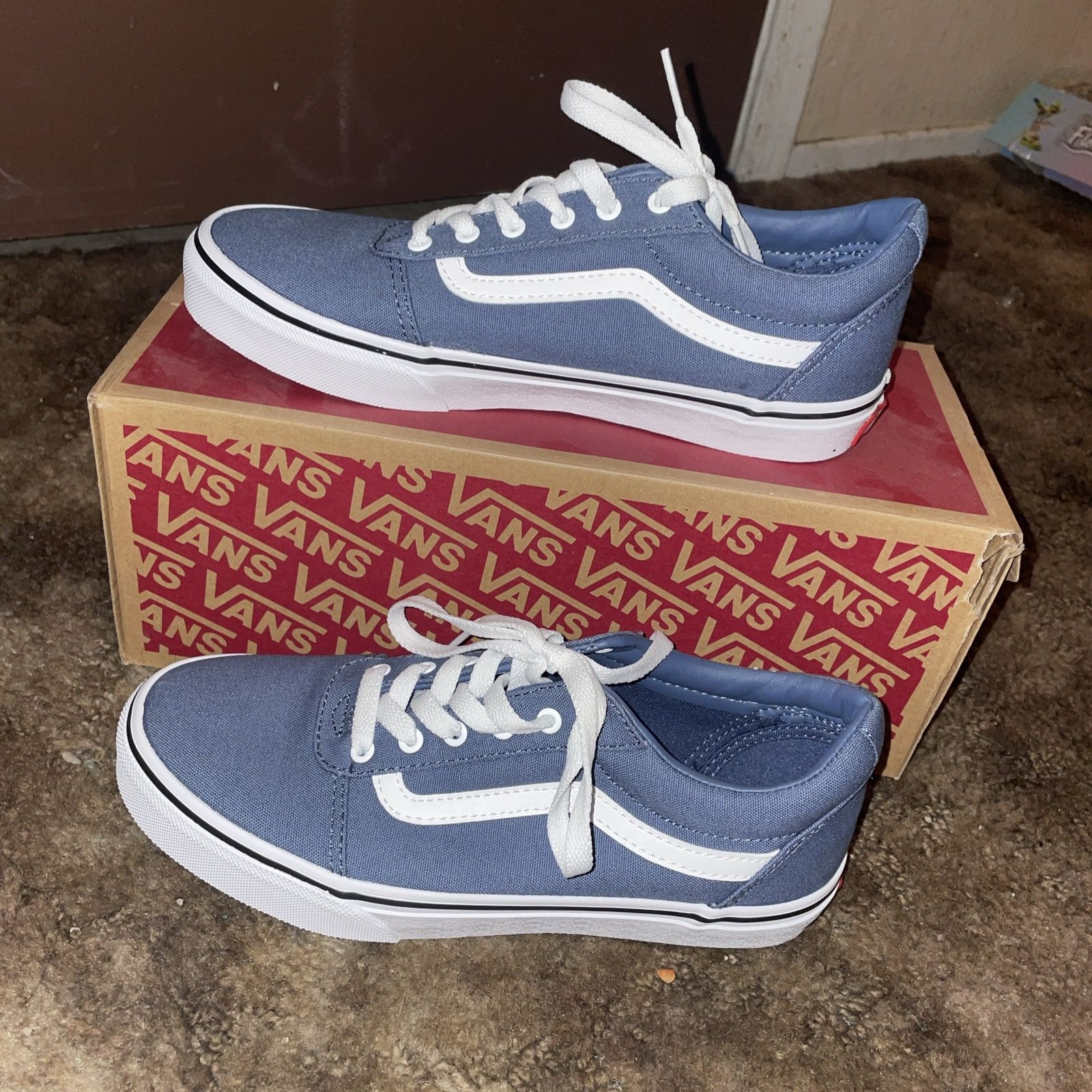 BLUE VANS