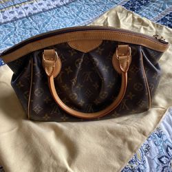 Authentic Louis Vuitton Tivoli Handbag for Sale in Issaquah, WA - OfferUp