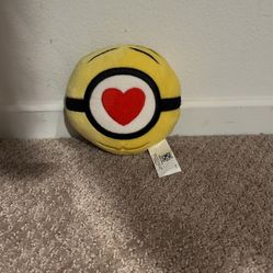 Heart Face Minion Plushy