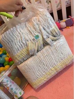 Pampers diapers size 2