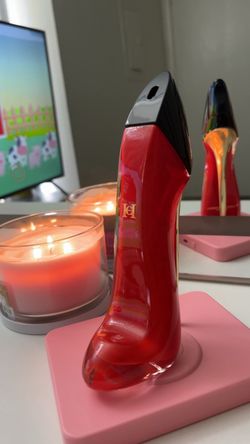 Carolina Herrera red