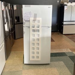 LG - 20.2 Cu. Ft. Top-Freezer Refrigerator - White