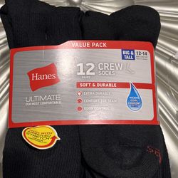 Hanes Men’s Black 12 Pairs Crew