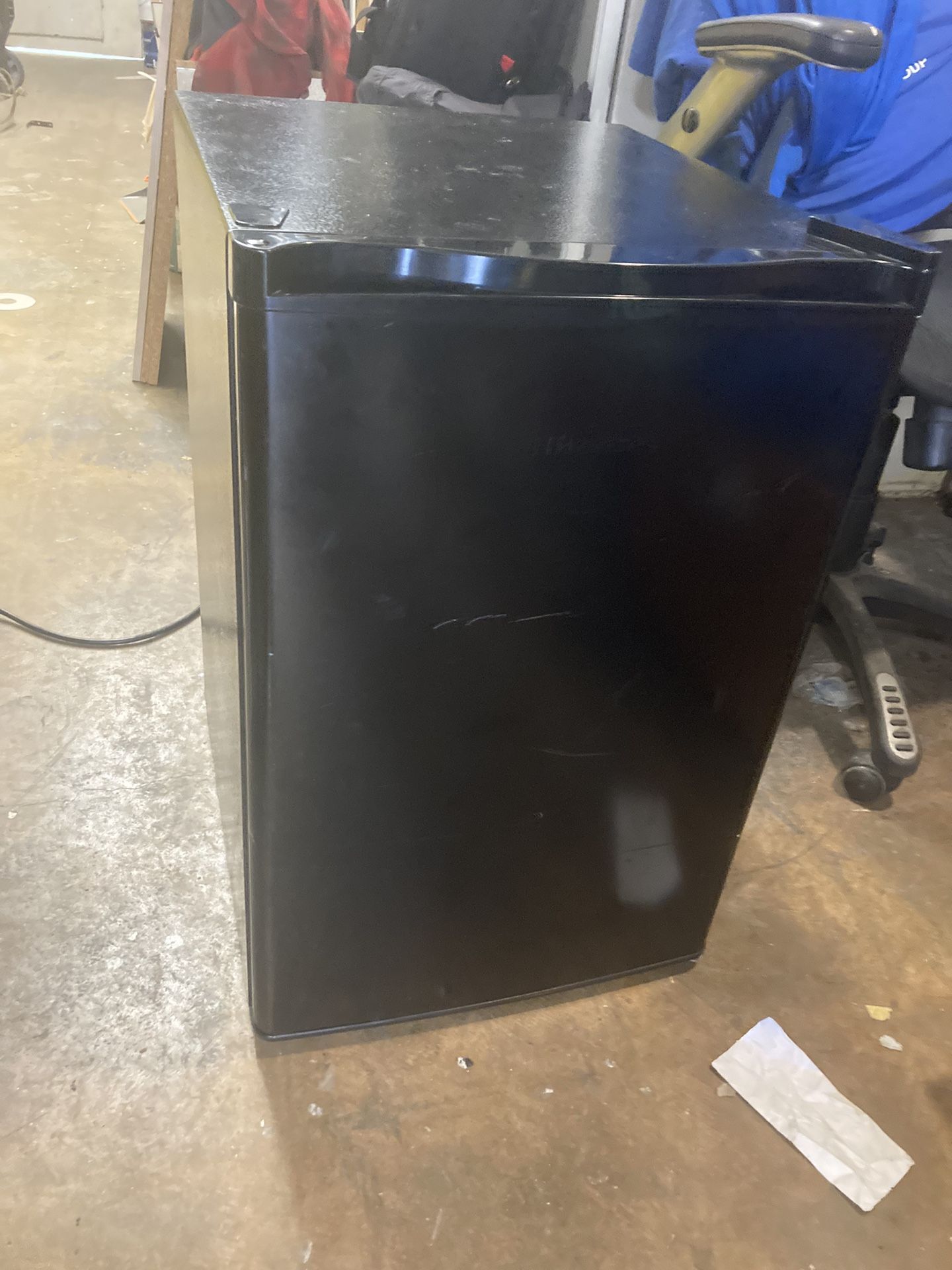 Hisense Mini fridge No Freezer Compartment