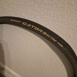 Continental Gatorskin Tire 700 X 23C