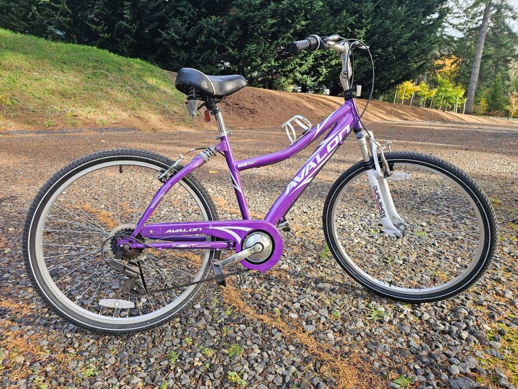 Avalon 26" Girls Bike