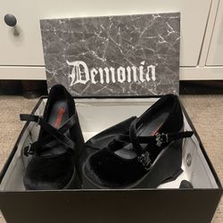 Demonias