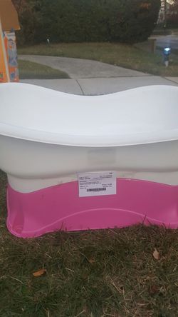 Baby bath with booster.