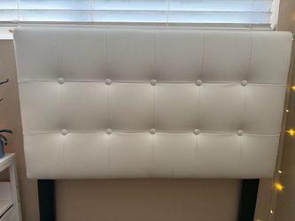 2 Twins Beds