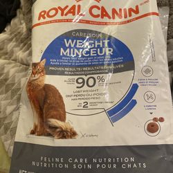Royal Canin Cat Food 