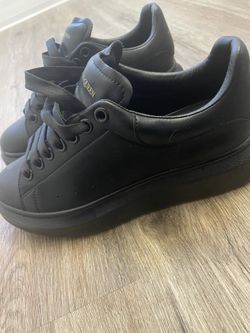 Alexander McQueen Size 7