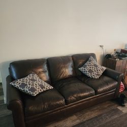 80" Full-grain Leather Sofa