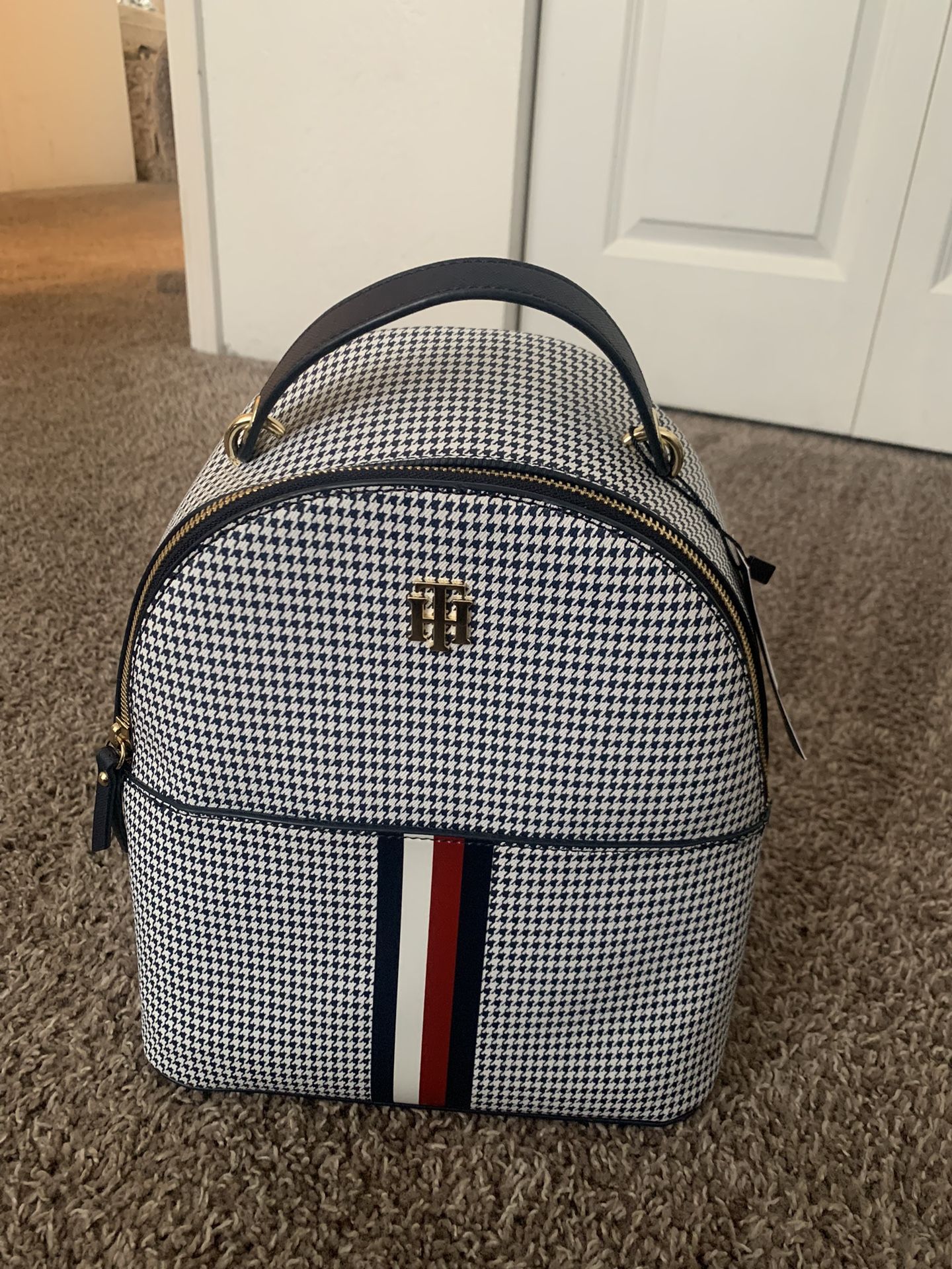 New Woman’s Tommy Hilfiger Backpack