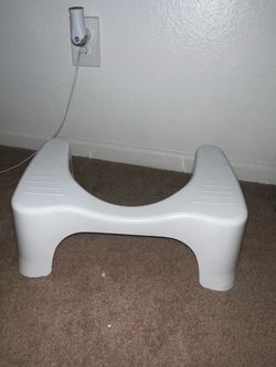 White Plastic Toilet Stool Squatty Potty