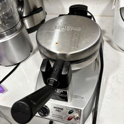 Waffle maker