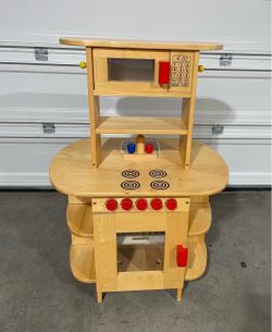 Solid Wooden Kids Play Kitchen Set