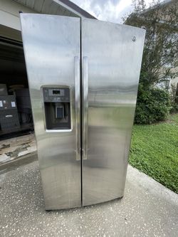 GE Side By Side Refrigerator