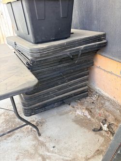Foldable tables