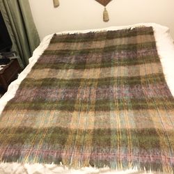 Tulloch of Shetland - fringed pastel throw blanket