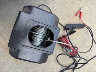 Towing winch