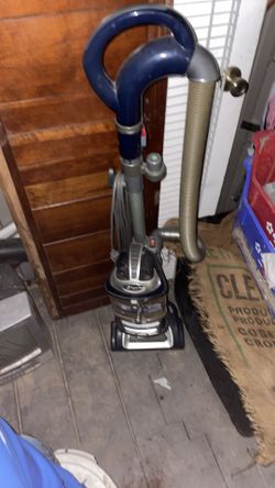 Shark vacuum 20$