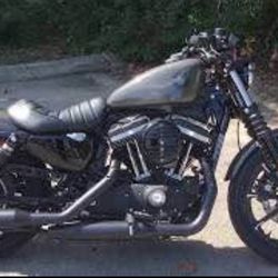 2022 Harley Davidson Sportster Iron (contact info removed) Miles