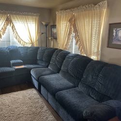3 Piece Sofa. Like New 