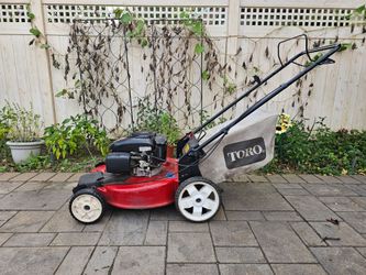 Toro 6.75hp lawnmower mint condition mower front wheeld drive variable speed self propel