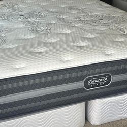 USED KING SIZE BEAUTYREST MATTRESS WITH BOX SP