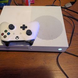 Xbox One With Controller. Rarely Used