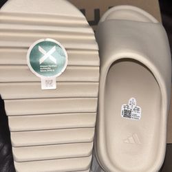 YZY Slides Size 5 