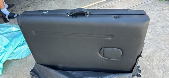 Massage Table / Bed