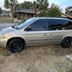 2003 Dodge Caravan