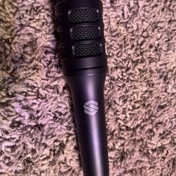 Sterling Audio P10 Dynamic Instrument Microphone