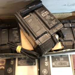 GE 20 amp shunt trip breakers￼