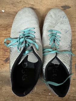 Dick’s Brand Cleats Size 4.5