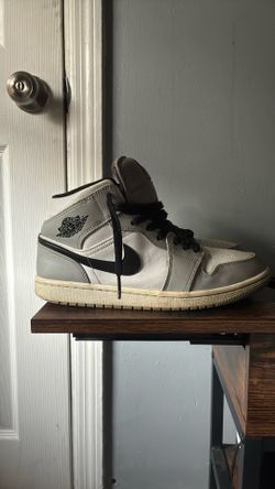 Jordan 1 size 8.5
