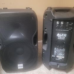 Alto TS112A (2) 12" Powered Speakers w/Cases $550